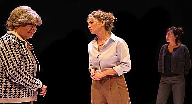 İstanbul Büyükşehir Belediyesi Şehir Tiyatroları, “Sivrisinekler