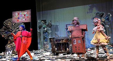 İstanbul Büyükşehir Belediyesi Şehir Tiyatroları Üç Oyunla Kıbrıs'ta