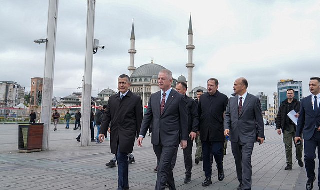 İstanbul Valisi Gül, Fatih'te incelemelerde bulundu