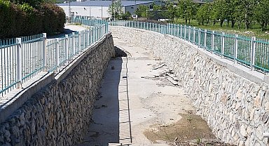 Kartepe Dağ Deresi Islah Çalışmalarında Son Aşamaya Gelindi