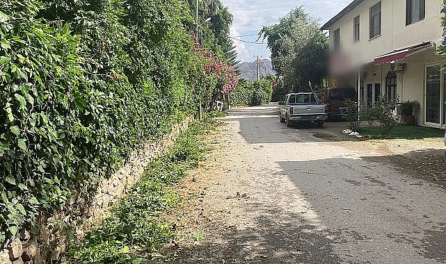 Kemer'de yeşil alanlarda çalışmalar