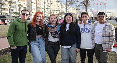 Konak'ta Günbatımında Gençlik Buluşması var