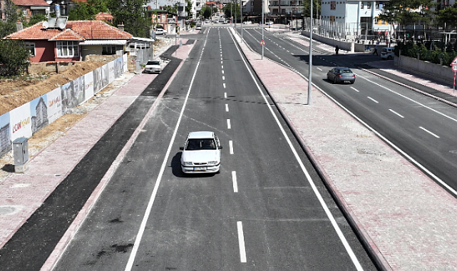 Küçük Aymanas Caddesi trafiğe açıldı