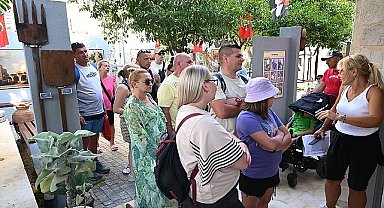 Kültür Evi'ne ilk turist kafilesi geldi