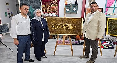 Maneviyat Yüklü Sergi Gölcük Belediyesi Sanat Galerisi'nde Açıldı