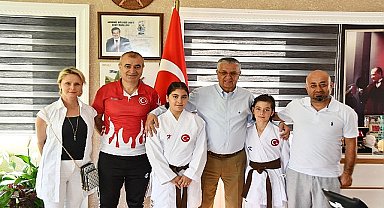 Milli karatecilerden Başkan Topaloğlu'na ziyaret 