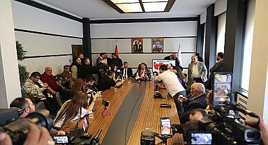 Nevşehir Belediye Başkanı Rasim Arı, “Bu şehirde siyasetçisi de, bürokratı da, devlet görevlisi de, farklı siyasi partilere mensupları da herkes yüzde 53'e saygı duymak zorunda