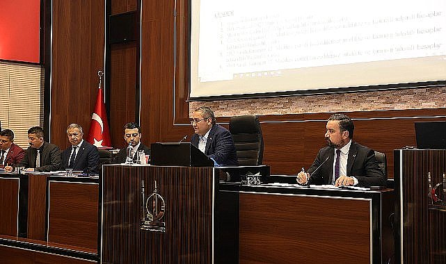 Son yıllarda sayısı hızla artan iş yerlerinde yabancı tabela kullanımına Keçiören'de dur denecek