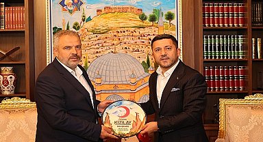 Türk Kızılay Nevşehir Şubesi yöneticileri, Nevşehir Belediye Rasim Arı'ya 'hayırlı olsun' ziyaretinde bulundu