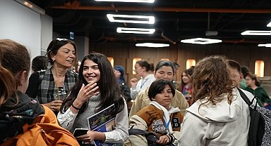 Türkiye'den ve Avrupa'dan ortaöğretim öğrencileri İstinye Üniversitesi'nde bir araya geldi