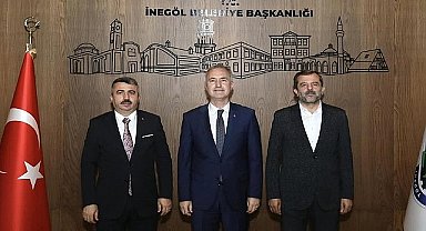 Yıldırım Belediye Başkanı Oktay Yılmaz ile Gürsu Belediye Başkanı Mustafa Işık İnegöl Belediye Başkanı Alper Taban'ı ziyaret etti