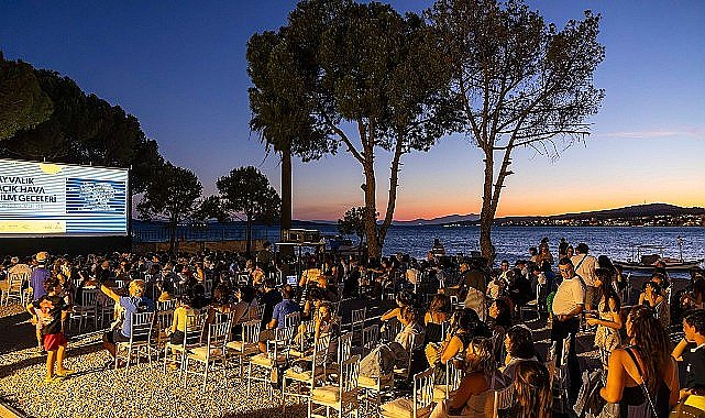 Ayvalık Açıkhava Film Geceleri Sona Erdi