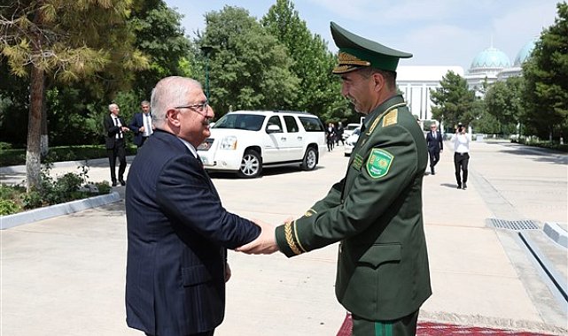 Bakan Güler, Türkmenistan Savunma Bakanı Gündogdiyev ile görüştü