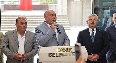 Başkan İbrahim Sandıkçı: “Kurban Bayramı'nın gönül coğrafyamızda huzur ve barışa vesile olmasını temenni ediyorum