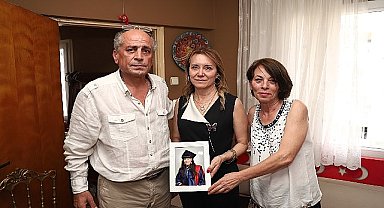 Başkan Mutlu'dan kızı öldürülen acılı babaya anlamlı ziyaret