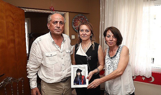 Başkan Mutlu'dan kızı öldürülen acılı babaya anlamlı ziyaret