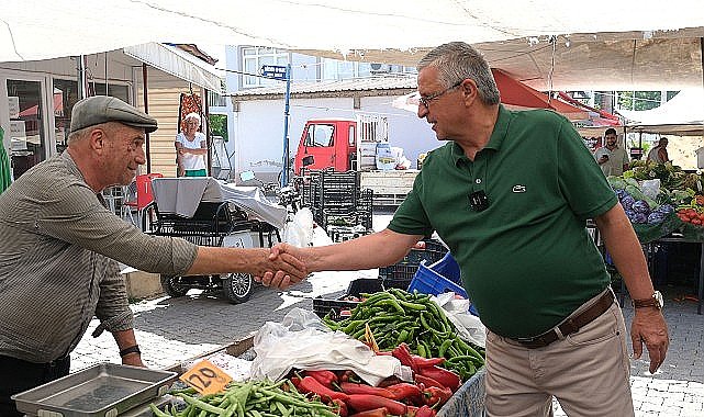 Başkan Topaloğlu'ndan pazar esnafına ziyaret