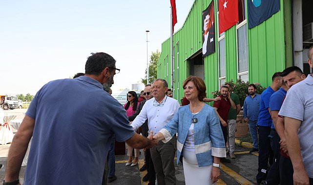 Başkan Ünlüce, personelin bayramını kutladı