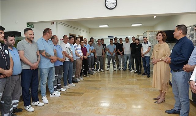 Başkan Ünlüce personelin bayramını kutladı