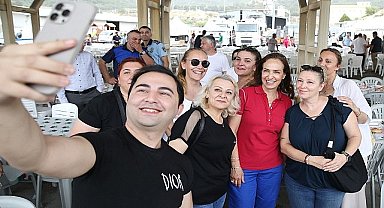 Başkan Ünsal ve yüzlerce emekçi bayram sofrasını paylaştı