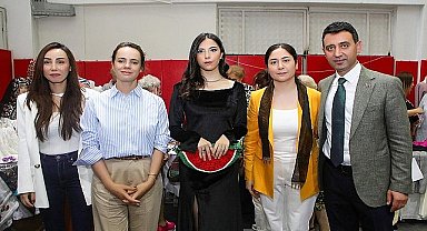  Bayraklılı kadınlarının yıl sonu sergisinde Filistin Vurgusu