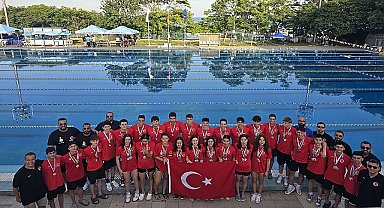 Bucalı millî yüzücü Bulgaristan'dan altın madalya ile döndü