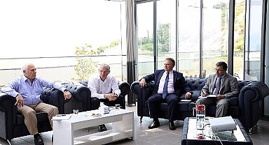 Bursa Büyükşehir Belediyesi'nin 17 ilçede başlattığı ve Bursa'yı bir bütün olarak ele alan 2024-2029 strateji toplantıları Mudanya'da devam etti