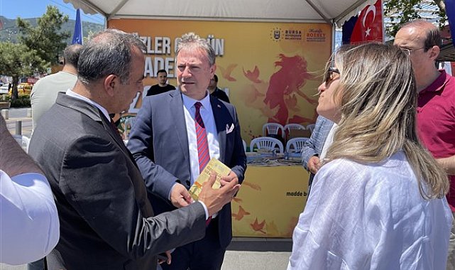 Bursa'da bağımlılıkla mücadelede için stant kuruldu