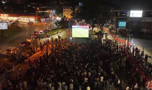 Bursa'da Milli Takım coşkusu yaşandı