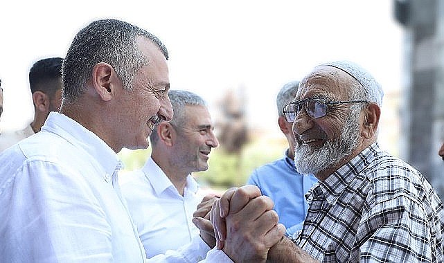 Büyükşehir Belediye Başkanı Tahir Büyükakın, tüm babaların Babalar Gününü kutladı “Sessiz kahramanlarımızın günü kutlu olsun