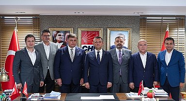 CHP Genel Başkanı Özgür Özel İzmir'e geldi