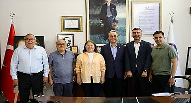 CHP'li Vekillerden Başkan Gençay'a Ziyaret