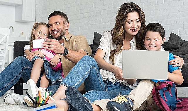 Çocuklarınızı internette yalnız bırakmayın