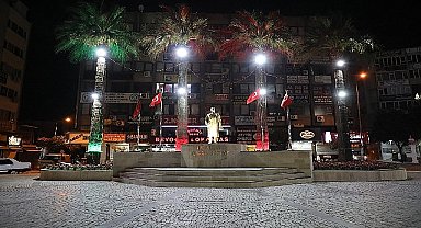 Edremit Cumhuriyet Meydanı yenilendi