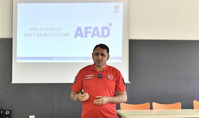 Esenyurt’ta deprem bilinci eğitimi verilmeye başlandı