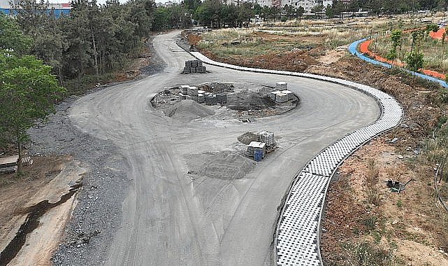 Gebze Millet Bahçesi iç yollarında yoğun çalışma