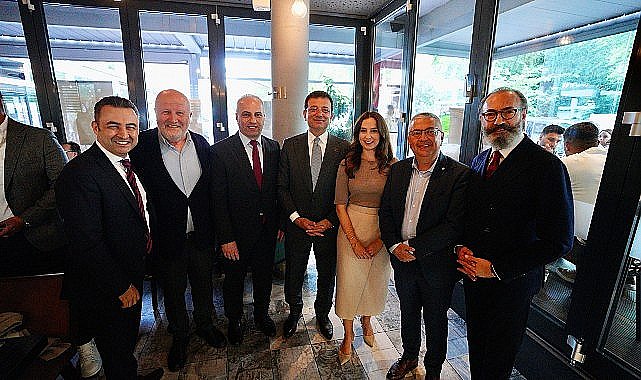 İBB Başkanı Ekrem İmamoğlu, Almanya'nın Düsseldorf kentinde, Avrupa Türk İş İnsanları ve Sanayicileri Derneği üyeleriyle bir araya geldi