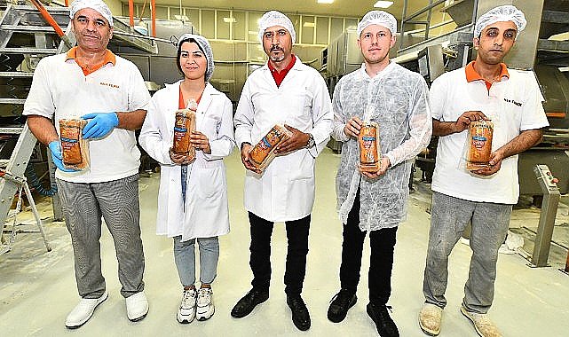 İzmir Büyükşehir Belediyesi'nin Halk Ekmek Fabrikası'ndan yeni ürün Çölyak hastaları için özel üretim ekmek