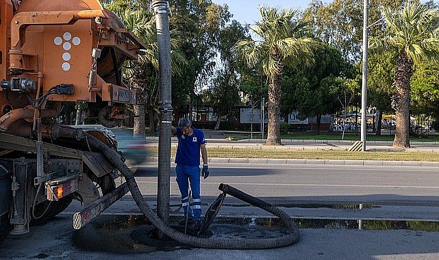 İzmir'in altyapı hatlarında temizlik seferberliği