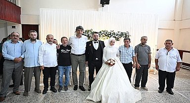 Kartepe Belediye Başkanı Av.M.Mustafa Kocaman, hemşehrilerinin en mutlu günlerinde yanlarında olmaya devam ediyor