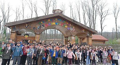 Kartepeli İzciler Ormanya ve Gayret Gemisi'ni Gezdiler