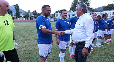 Kemer'de Masterler Futbol Turnuvası