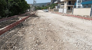 Kuzdere'de yol ve kaldırım çalışmaları