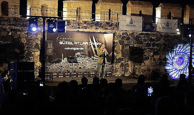Nevşehir Belediyesi Kültür ve Sosyal İşler Müdürlüğü tarafından düzenlenen Kayaşehir Açık Hava Konserleri devam ediyor