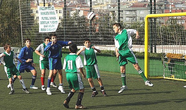 Nilüfer Belediyesi'nin yaz spor okulları başladı