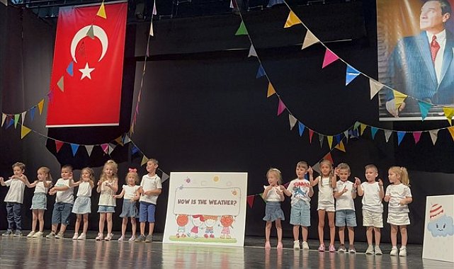 Nilüferli minikler yıl sonu gösterisi yaptı