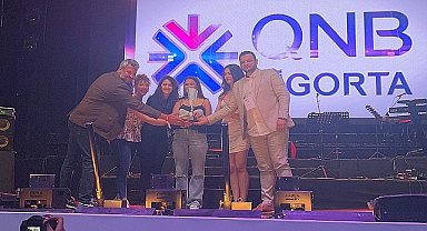 QNB Sigorta, Sigorta Sektörü Plaj Voleybolu Turnuvası'nda Adını Kürsüye Yazdı