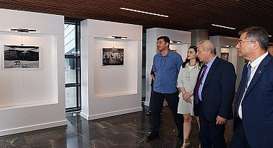 Şehrin sessiz tanıklarını fotoğraflara taşıdı 