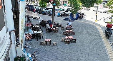 Sivas Belediyesi Zabıta Müdürlüğü ekipleri kentteki kaldırım işgalinin önüne geçmek adına denetimlerini sıklaştırdı