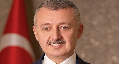 Tahir Büyükakın, İzmit'in düşman işgalinden kurtuluşunun 103. yılını, yayınladığı mesajla kutladı